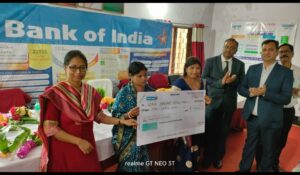 पटमदा प्रखण्ड के लावा पंचायत में ग्रामीणों को बैंकिंग सेवा से जोड़ने हेतु एक दिवसीय शिविर का आयोजन