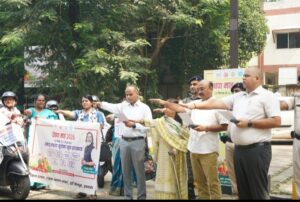 उपायुक्त ने पोषण जागरूकता रथ को दिखाई हरी झंडी, विभिन्न प्रखंडों का भ्रमण कर लोगों को पौष्टिक आहार लेने के लिए जागरूक करने का होगा प्रयास