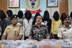 Hazaribagh Police Big Success: हजारीबाग में बड़ी सफलता, एक करोड़ से अधिक का सोना बरामद, 9 अपराधी गिरफ्तार