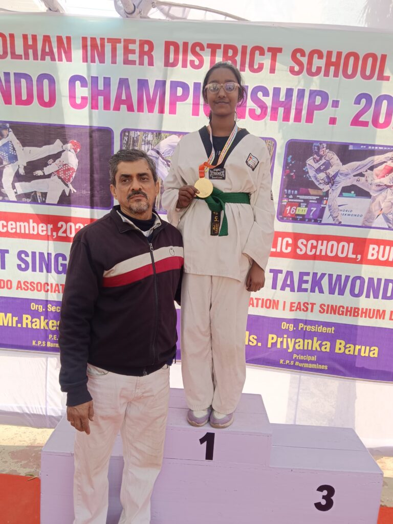 तारापोर की छात्रा दिव्यना अग्रवाल ने जीता टाइकोंडो में प्राप्त किया प्रथम स्थान।