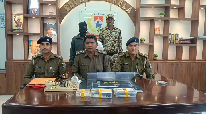 आदित्यपुर : अवैध हथियार के साथ एक युवक गिरफ्तार। लेकिन सवाल अभी भी वही : कब तक होता रहेगा आदित्यपुर में खूनी खेल