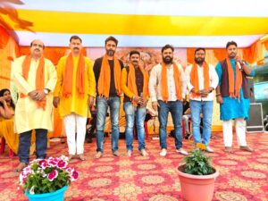 अयोध्या श्रीराम मंदिर बनने के द्वितीय वर्षगाँठ पर श्री श्याम रोडलाइन ट्रांसपोर्ट द्वारा आयोजन हुआ भक्तिमय संगीत कार्यक्रम व भोग वितरण