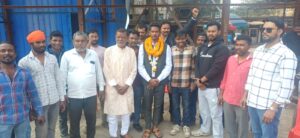 आदित्यपुर नगर निगम चुनाव: रविंद्र बास्के ने चुनाव के लिए भरा दम्भ । पेश की दावेदारी