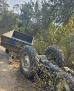 कांड्रा : अनियंत्रित ट्रैक्टर के पलटने से चालक की हुई मौत