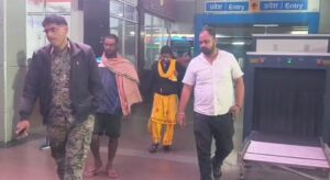 आदित्यपुर के पत्रकारों ने दिया मानवता का परिचय।,  प्रेमजाल में फंस कर घर से भागी लड़की को खोजने में की परिवार की मदद