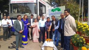 आदित्यपुर : आरएसबी ग्रुप के द्वारा किया गया मोबाइल कैंसर स्क्रीनिंग यूनिट का शुभारंभ। कैंसर का पता लगाने में मिलेगी मदद