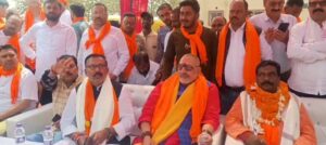 आदित्यपुर नगर निगम चुनाव  : भाजपा समर्थित मेयर प्रत्याशी संजय सरदार के पक्ष में उतरे केंद्रीय मंत्री गिरिराज सिंह। किया जनसंपर्क रैली